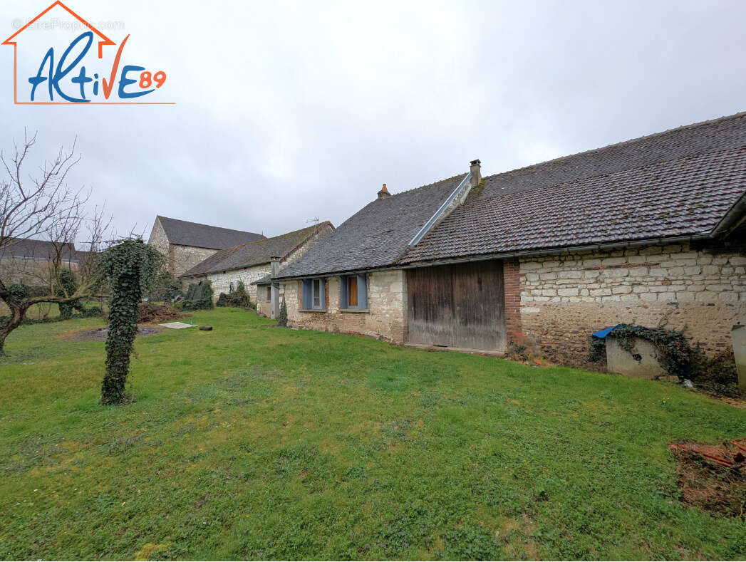 Maison à PAROY-SUR-THOLON