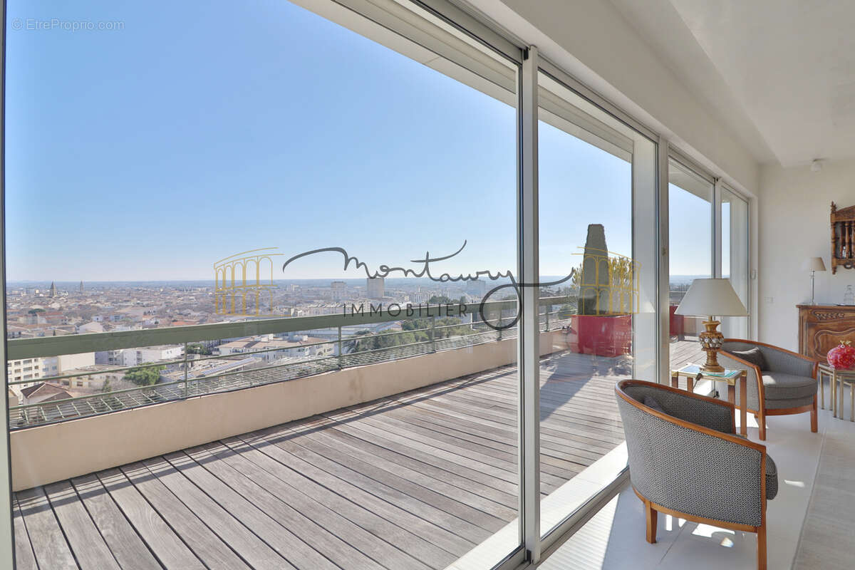 Appartement à NIMES