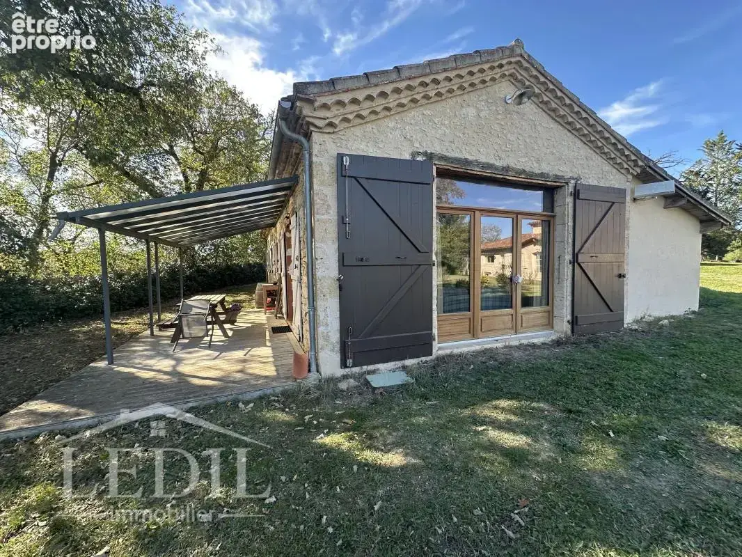Propriété et dépendances sur parc - photo 6