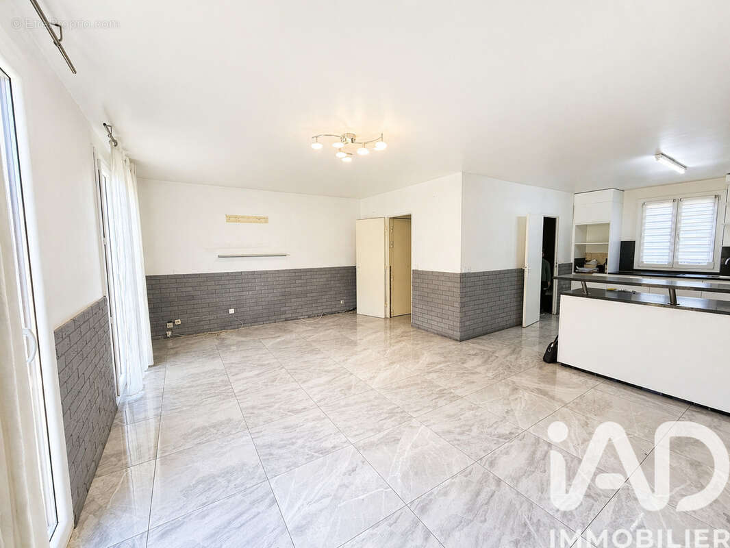 Photo 3 - Maison à AUBERVILLIERS