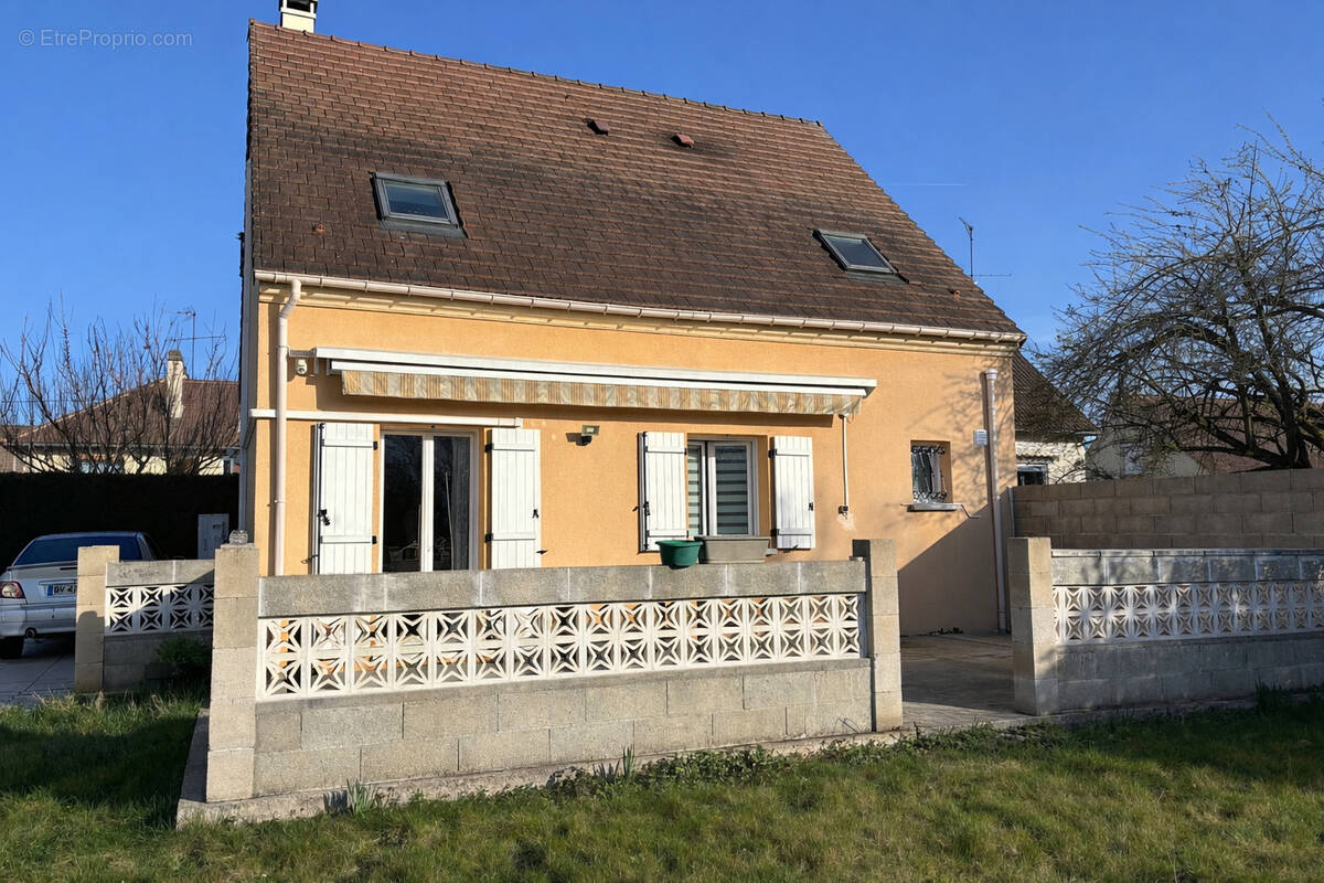 Maison à SAINT-MARTIN-LONGUEAU