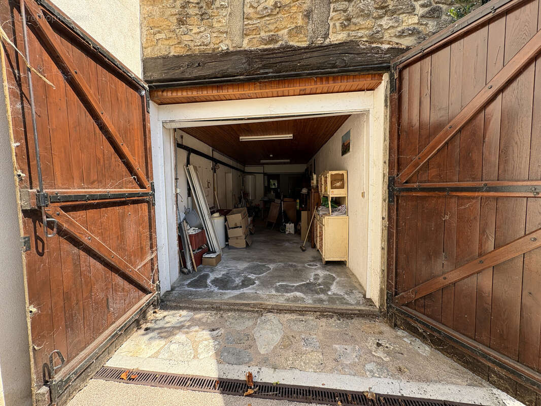 Maison de village avec dépendances - photo 11