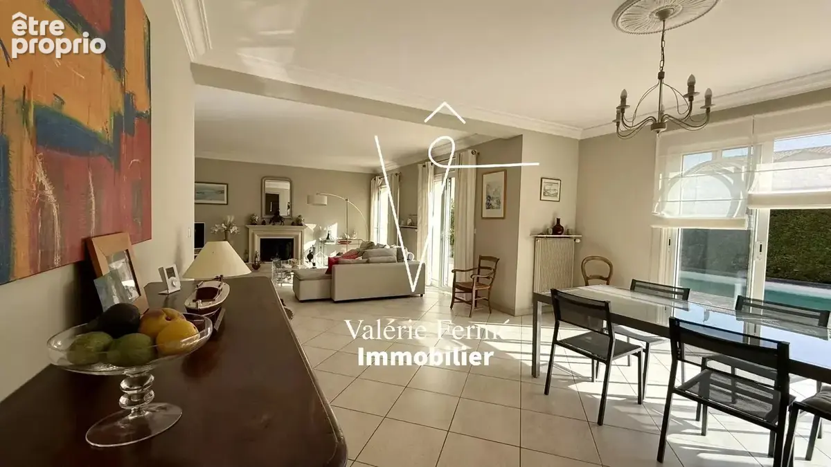 Elégante Maison Familiale: 5 chambres, Double-garage- Proche Golf Bordelais-Bordeaux - photo 11