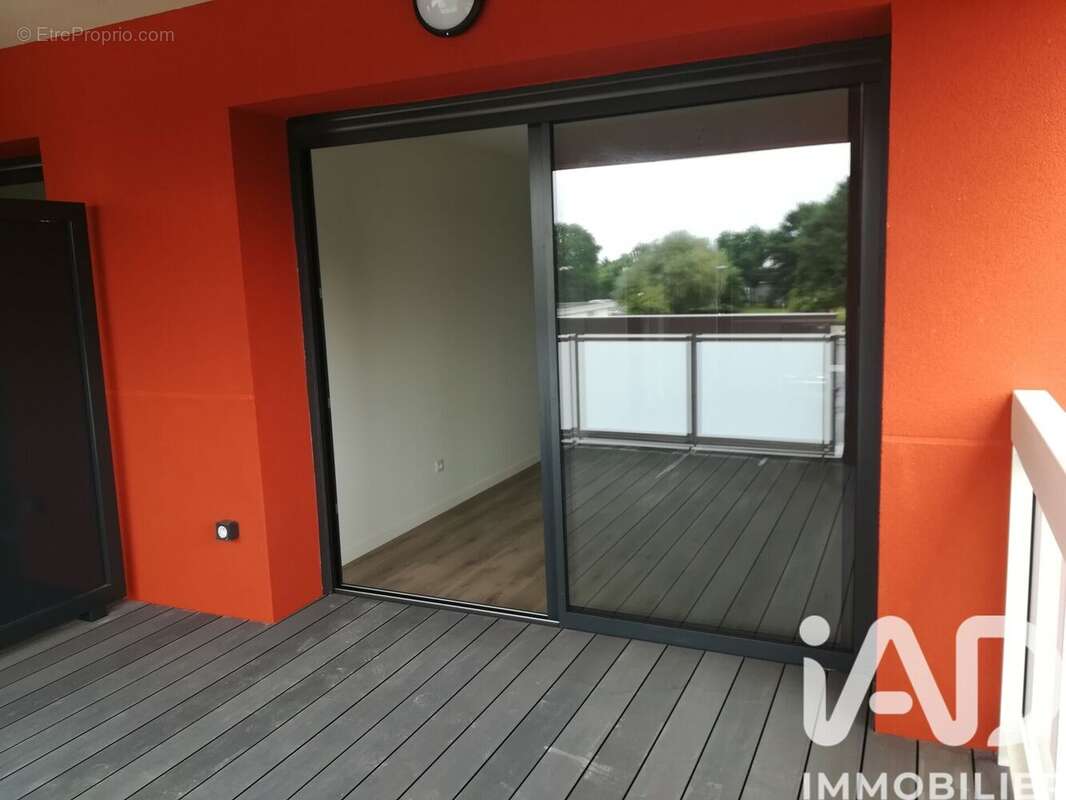 Photo 8 - Appartement à FLEURY-LES-AUBRAIS