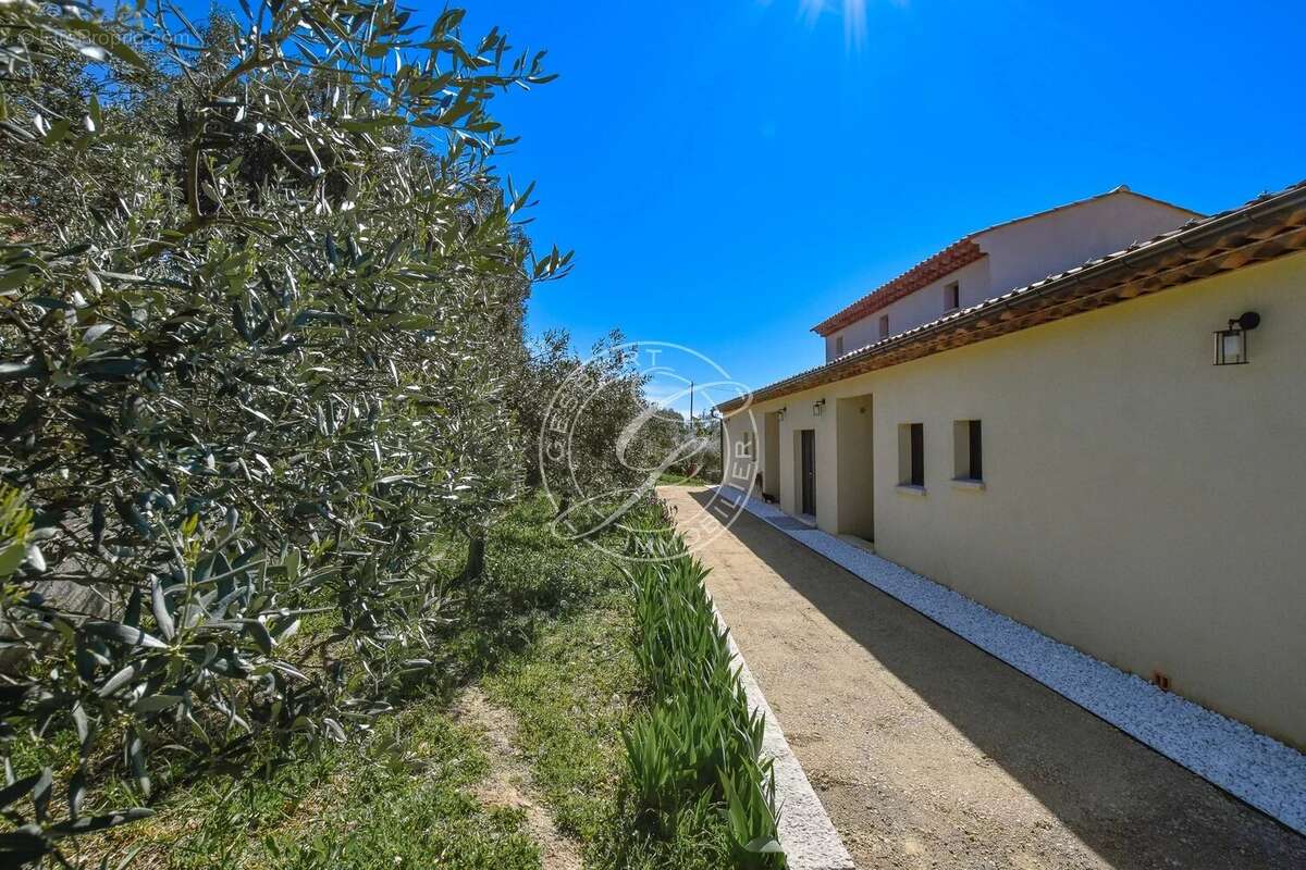 Maison à DRAGUIGNAN