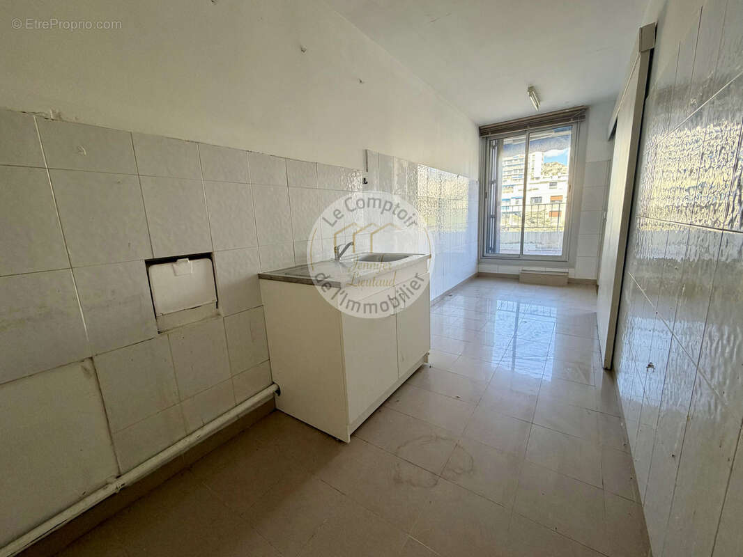 Appartement à MARSEILLE-9E