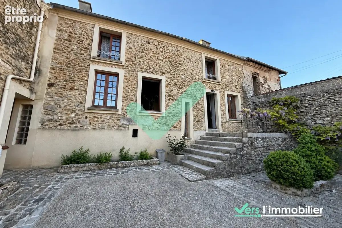 Maison à SAINTE-GEMME