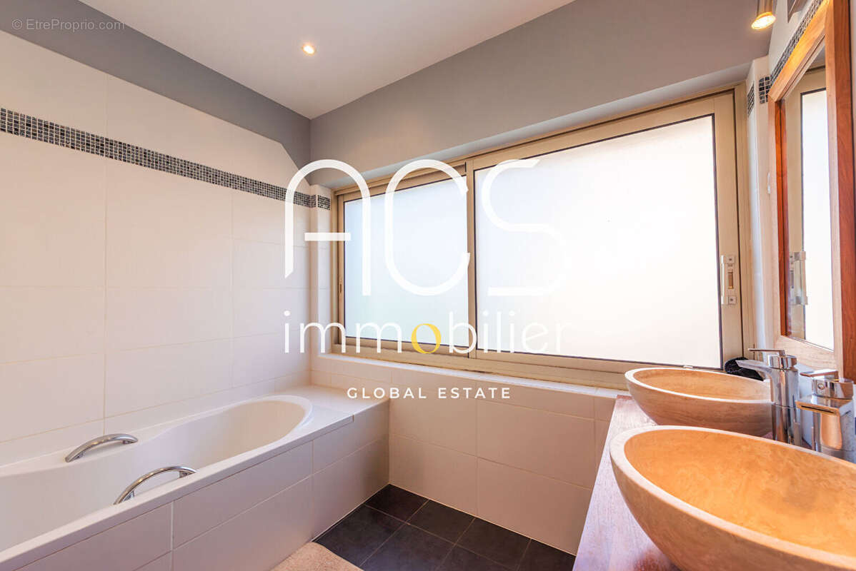 Maison à CARRY-LE-ROUET