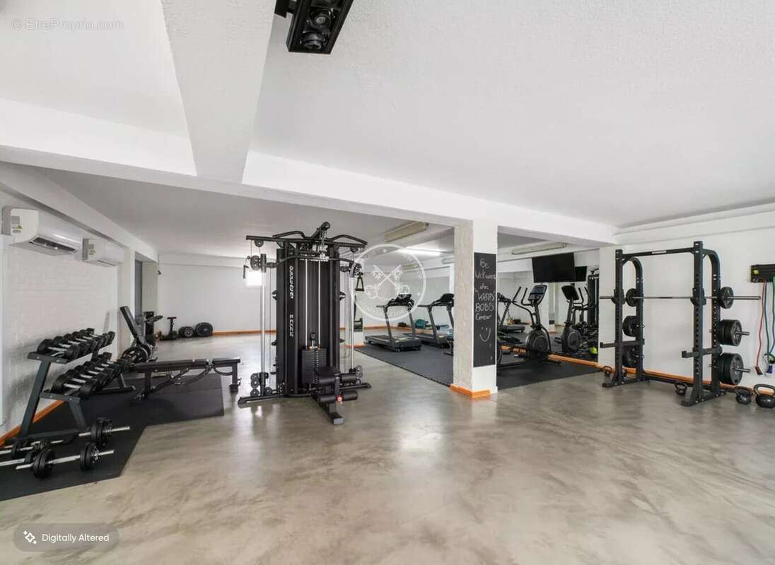 Commerce à SAINT-RAPHAEL