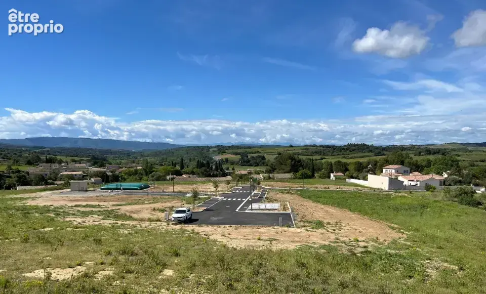 Terrain 700 m² à Leuc  - photo 4