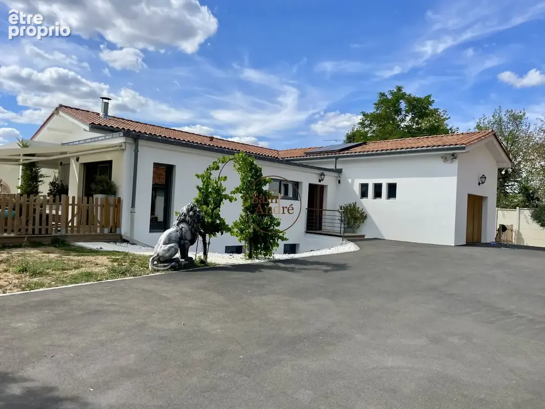 Photo Maison à Angouleme au prix de 735 000€