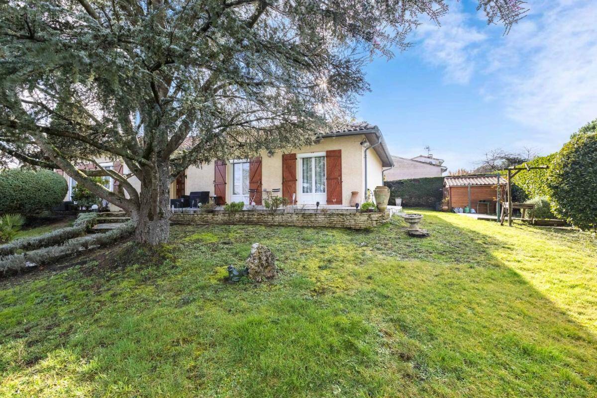 Maison à SAINT-LOUP-CAMMAS