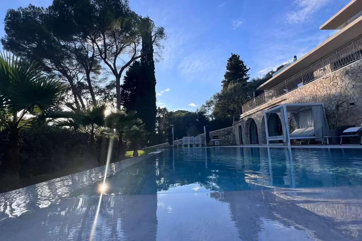 Maison à MOUGINS