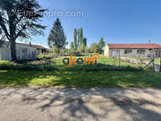 Terrain à DOMEVRE-SUR-VEZOUZE