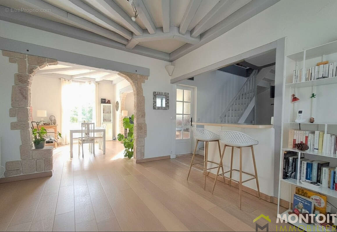 Maison à THIAIS