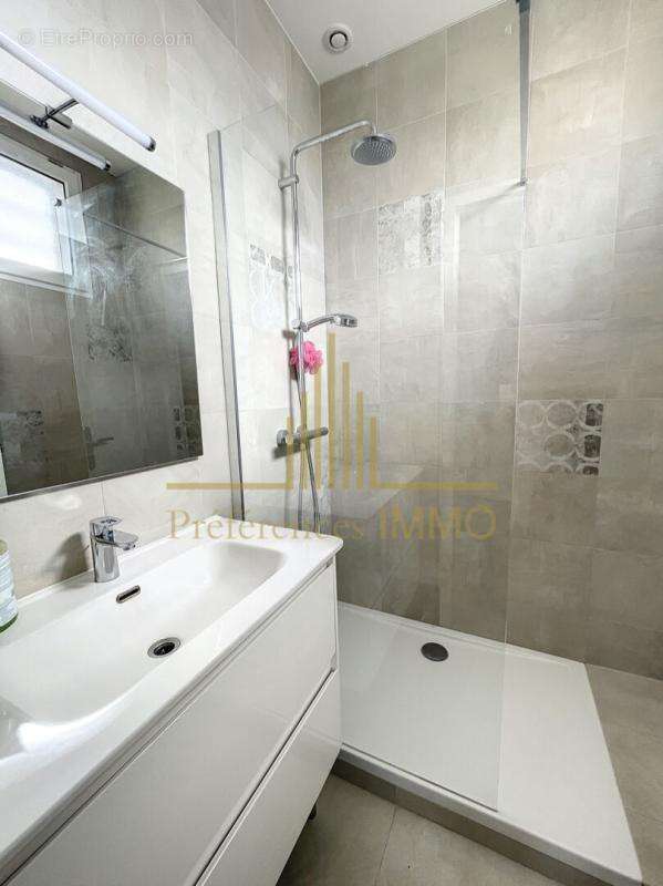 A vendre à Bordeaux Belle maison rénovée aux  prestations de qualité - photo 10