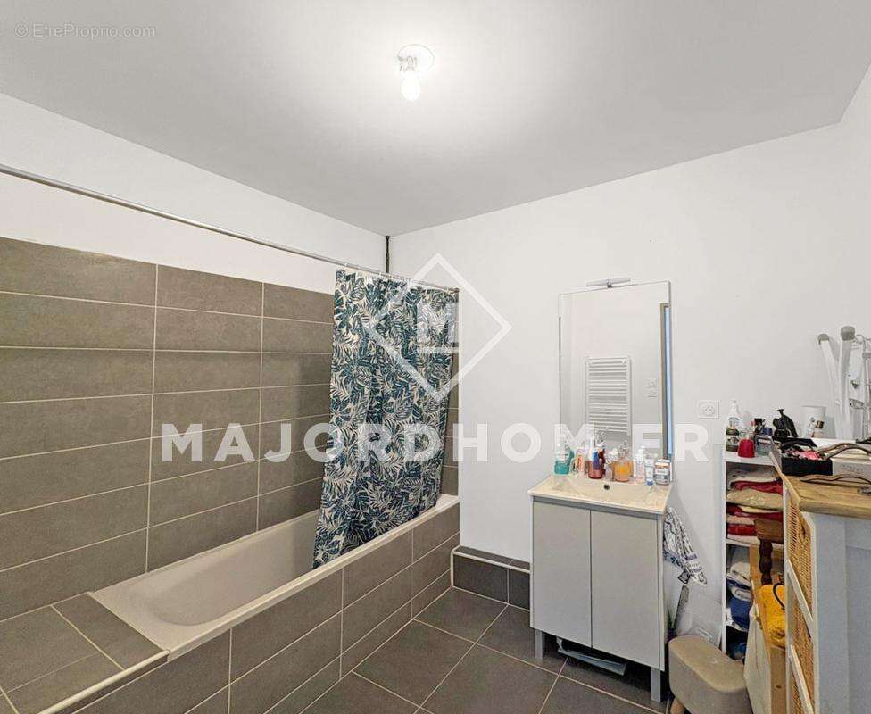 Appartement à MARSEILLE-9E