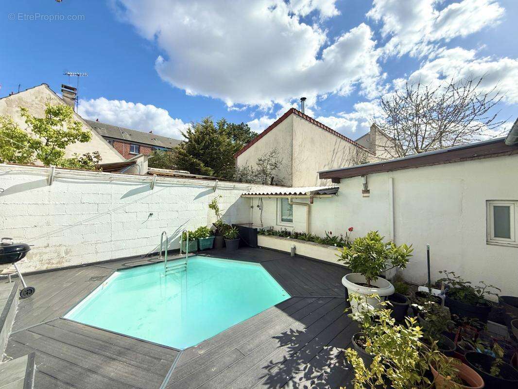 Maison à BOBIGNY