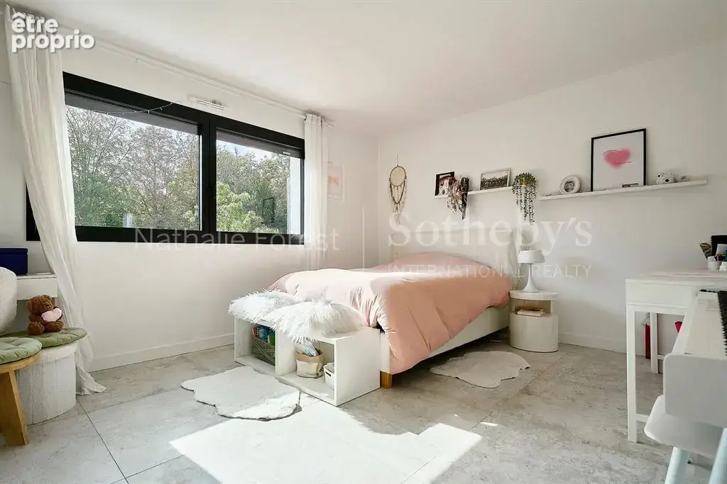 Mouvaux résidentiel , splendide maison cubique , 5 ch , bureau , garage sur 1344 m2 de terrain . - photo 16
