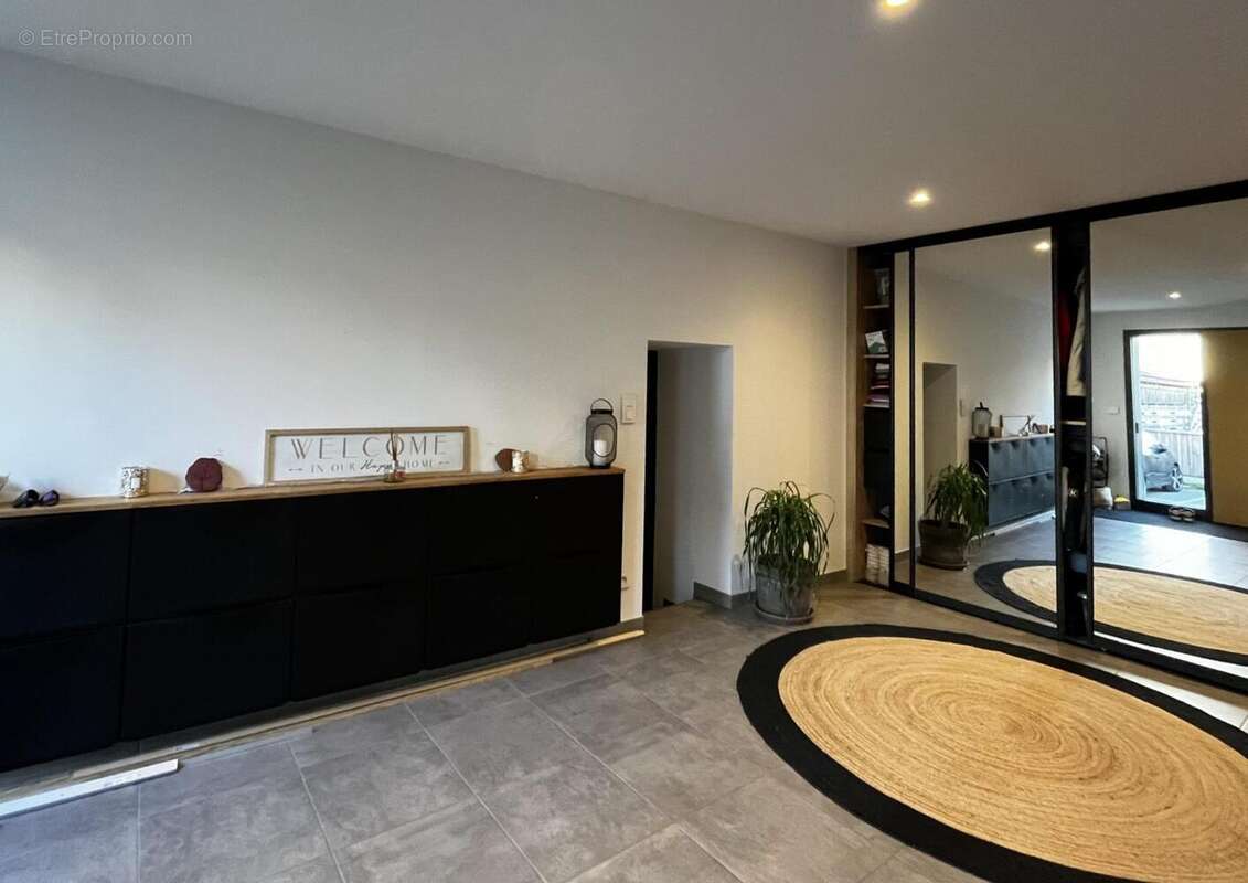 Appartement à OYE-ET-PALLET