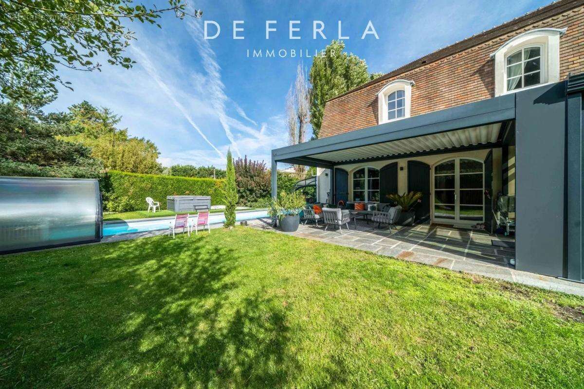 Garches - Villa d'exception 370m2 - Golf de Saint-Cloud - photo 16
