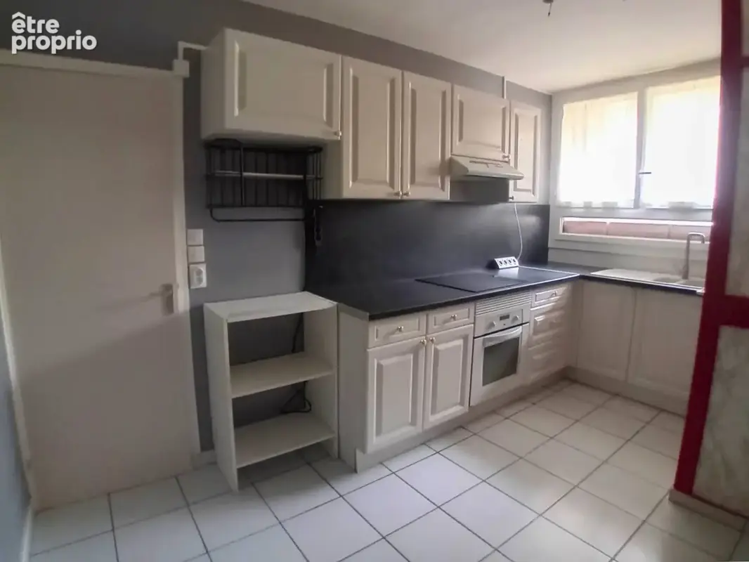 Appartement 49 m² à Avon  - photo 2