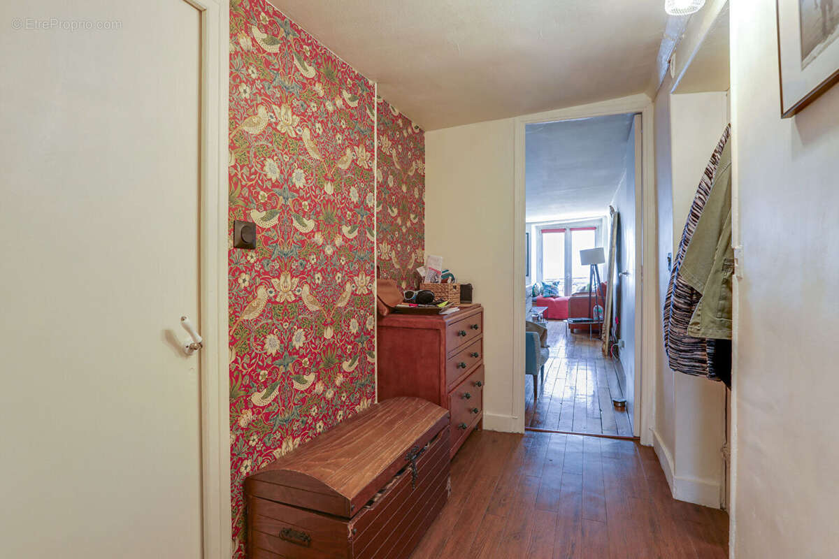 Appartement à PARIS-10E