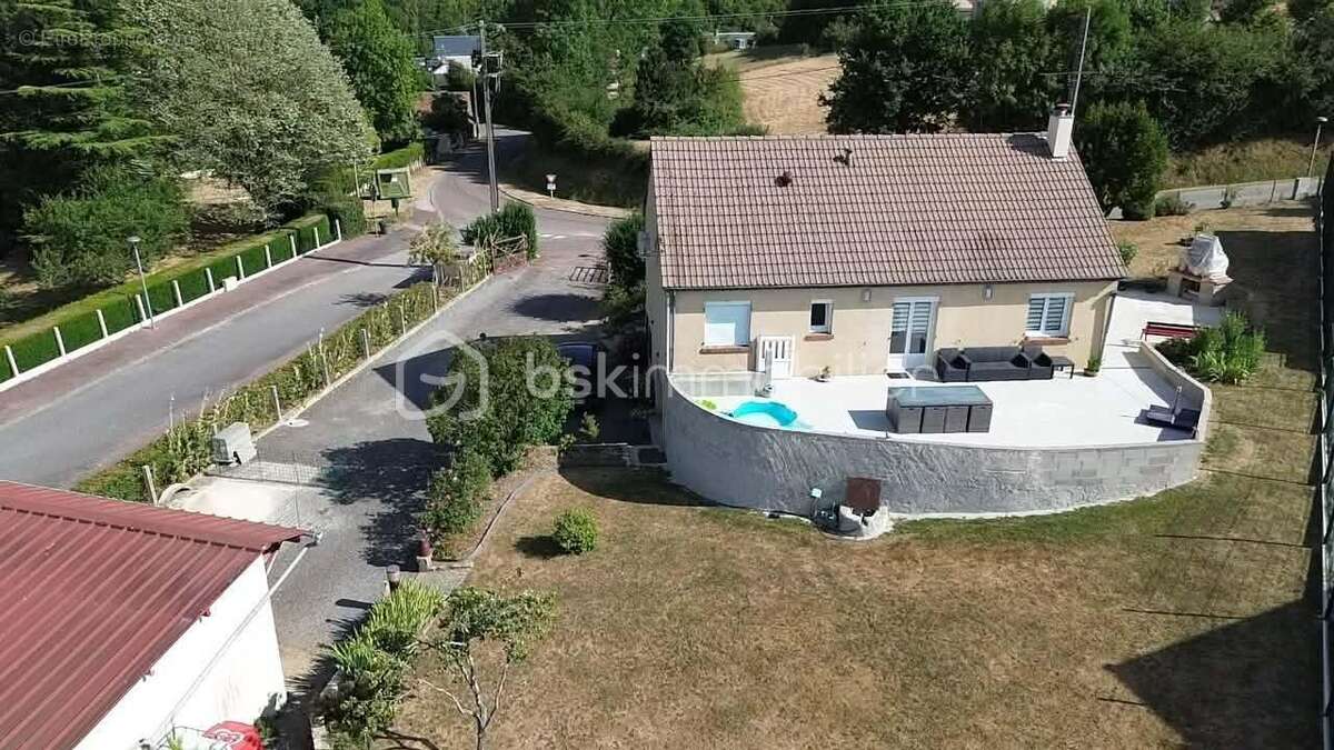 Maison avec garages - photo 11