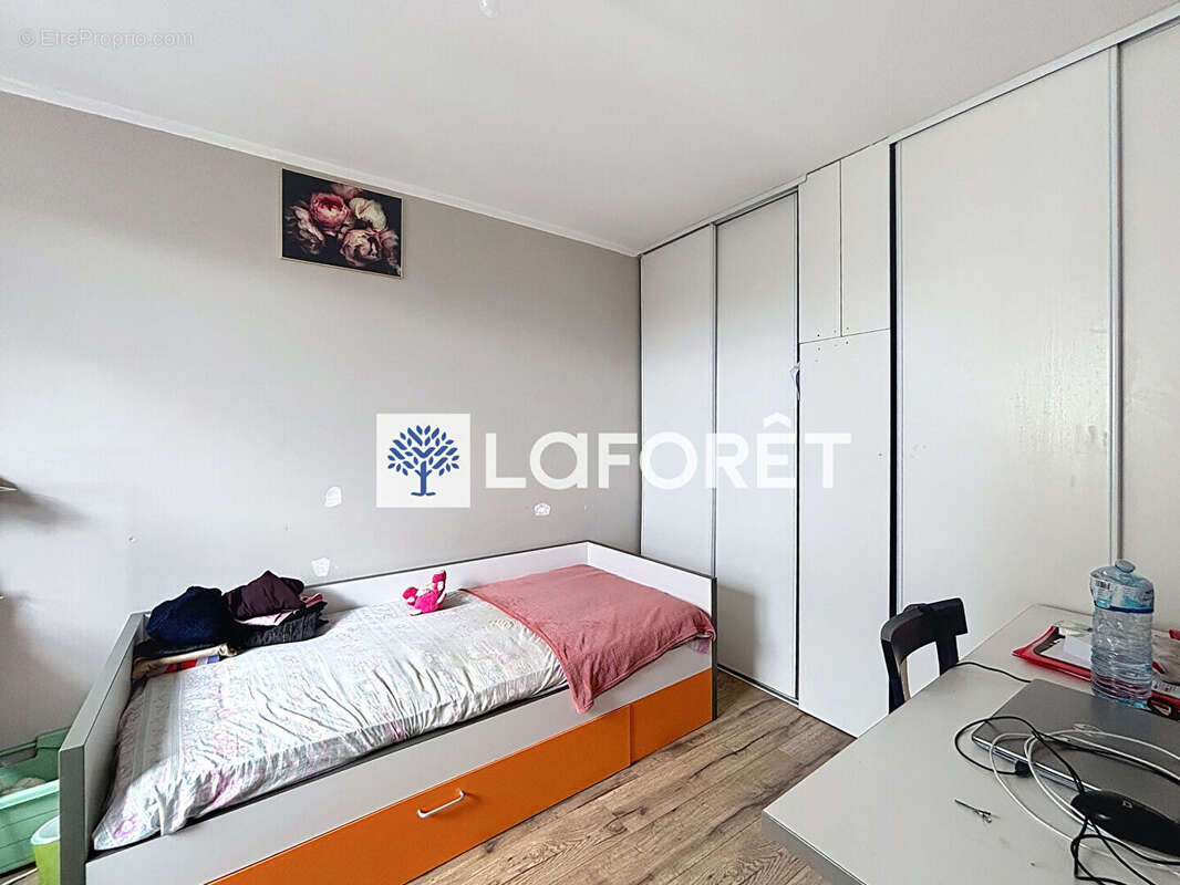 Appartement à RILLIEUX-LA-PAPE