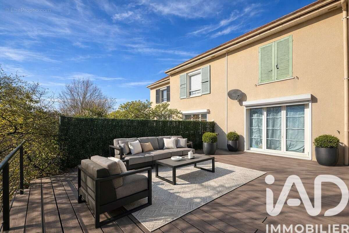 Photo 2 - Maison à GAGNY