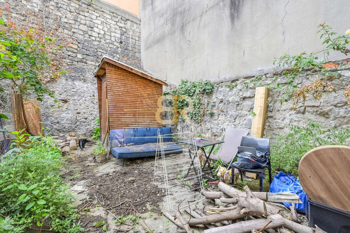 Calme / jardin 35m2 / belle hauteur sous plafond - photo 10