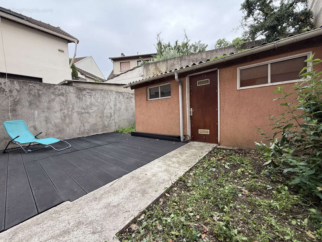 Maison à LE BLANC-MESNIL