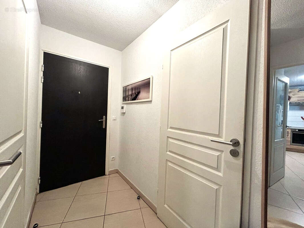 Appartement à MARSEILLE-4E