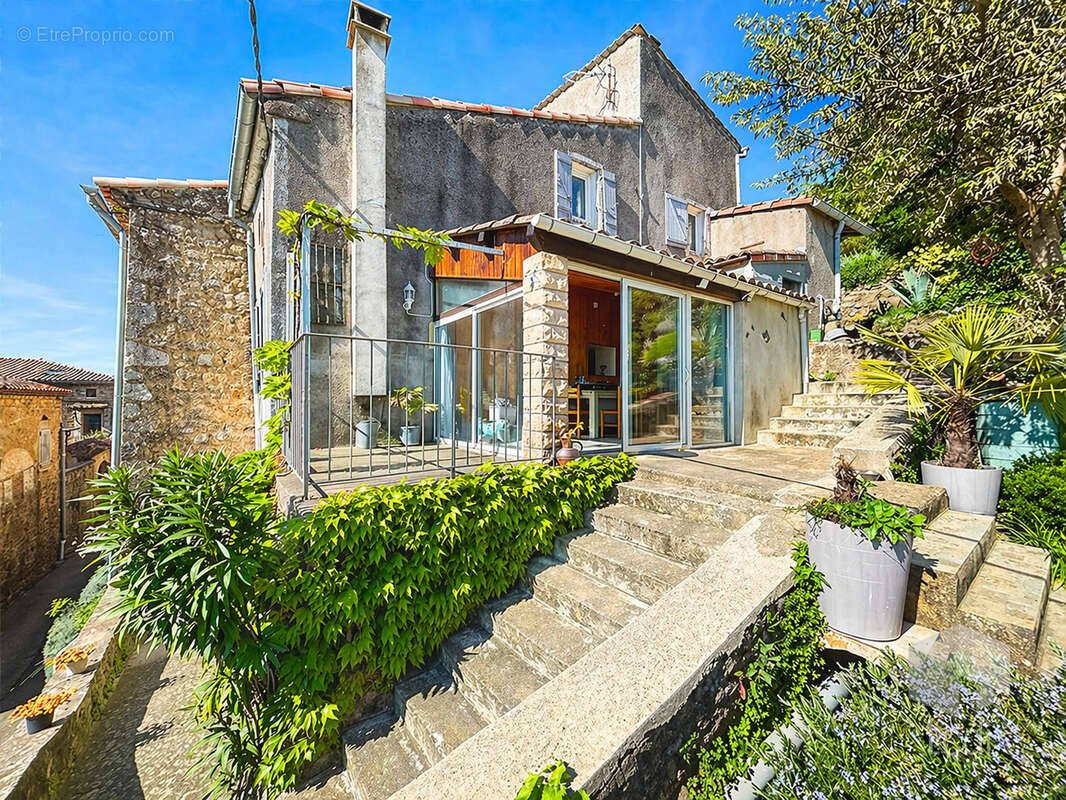 Maison à SAINT-PAUL-LE-JEUNE