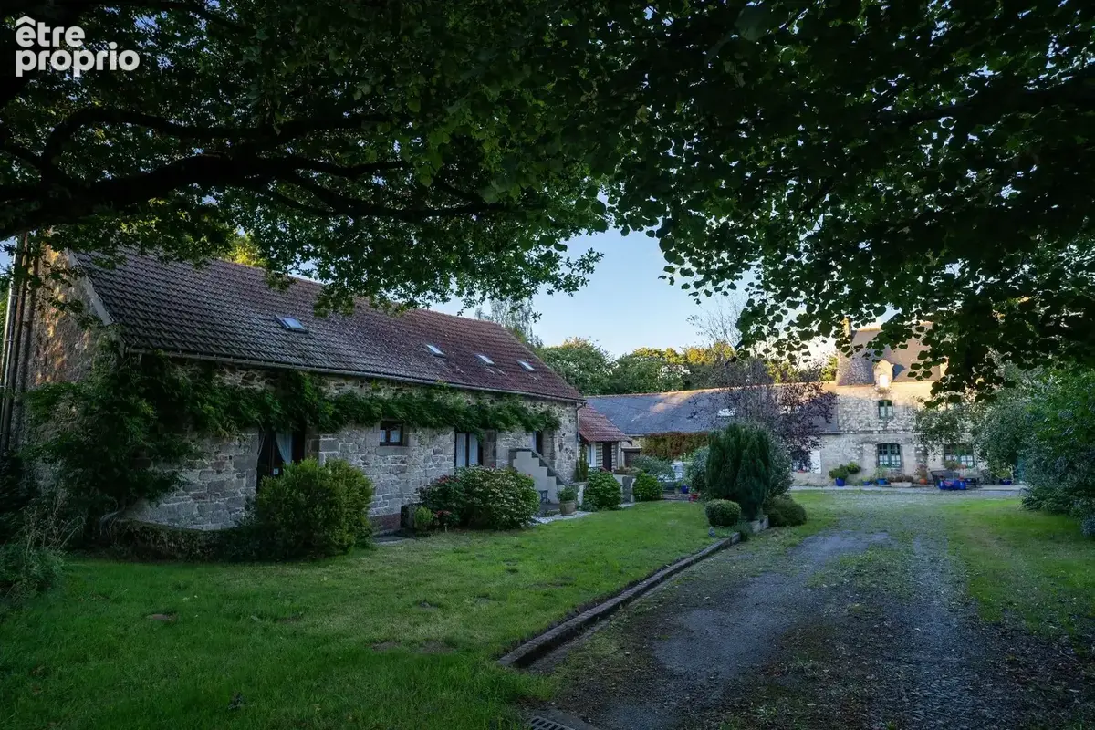 Propriété de caractère en Bretagne avec grand gîte, piscine et 1,6 hectare  résidence principale et potentiel de revenus près d - photo 19