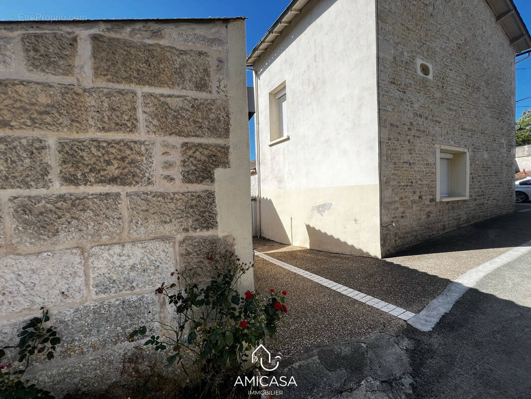 Photo Maison à Niort au prix de 149 900€