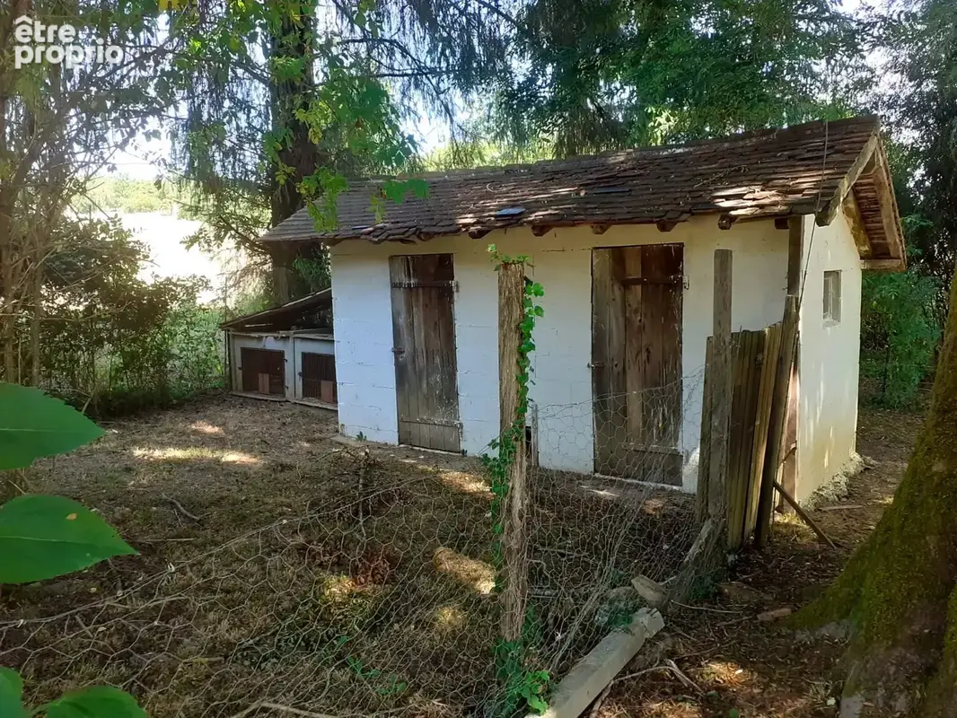 Maison de bourg rénovée avec grand jardin arboré - photo 13