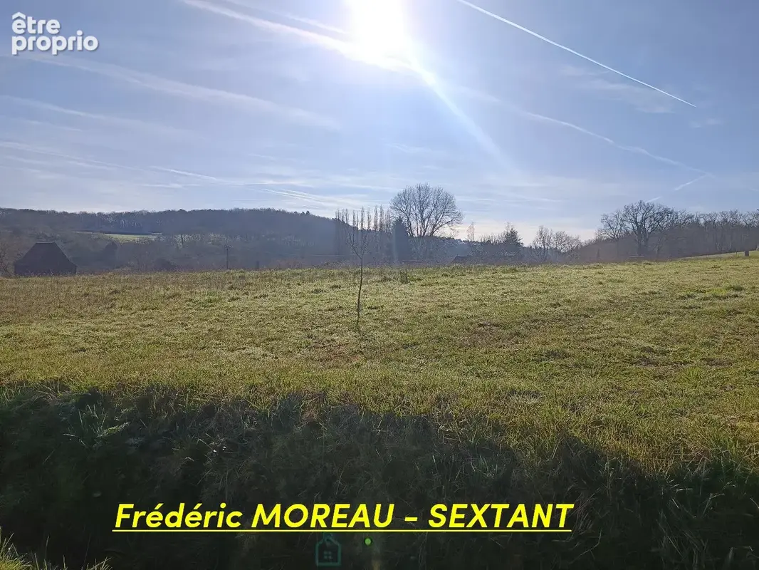 Terrain à LANQUAIS