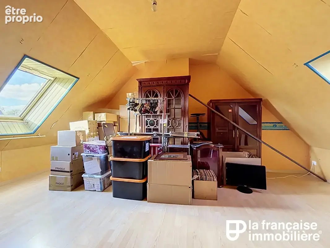 A VENDRE - Maison mitoyenne de 108 m² avec garage - photo 12