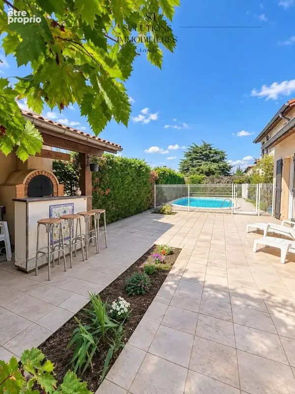 Maison 5 pièces 103 m² à vendre à Roussillon (38150) - photo 2