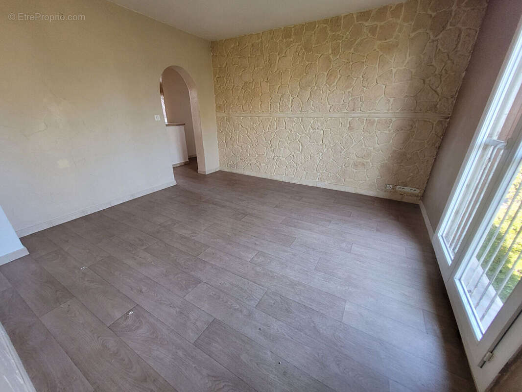 Appartement à SALON-DE-PROVENCE