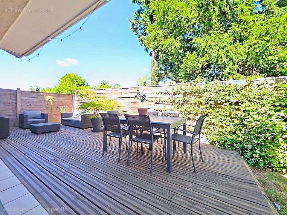 Maison - 4 Chambres - Buanderie - Cellier - Jardin - Terrasse - Garage - Place de stationnement - Proche toutes commodités - photo 8