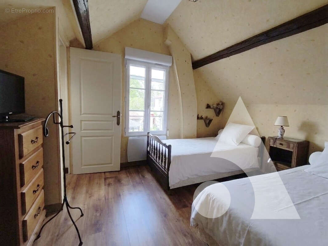 Maison à CREPY-EN-VALOIS