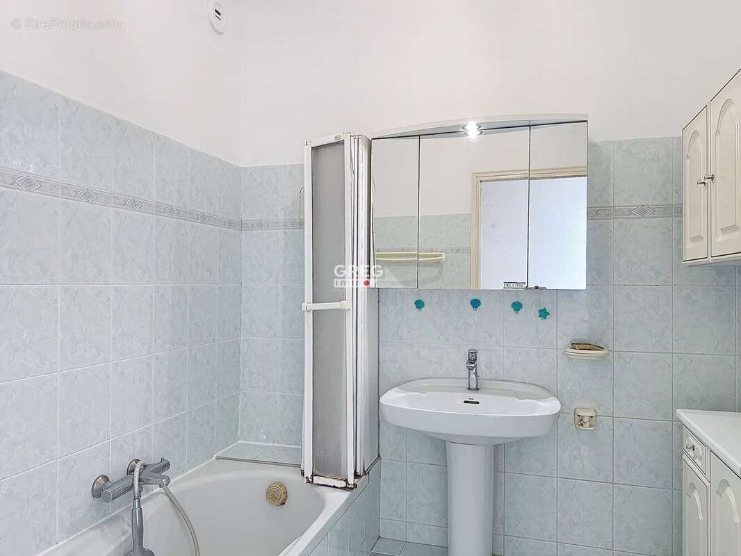 Appartement à VILLENEUVE-LOUBET