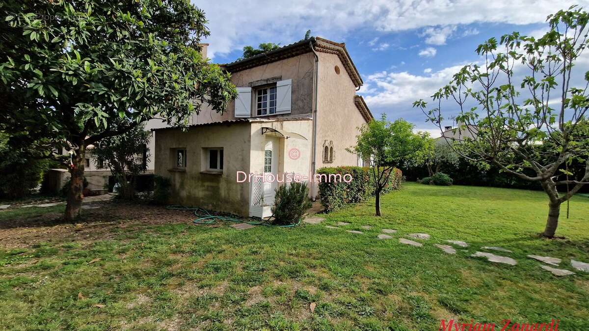 Maison à MOUANS-SARTOUX