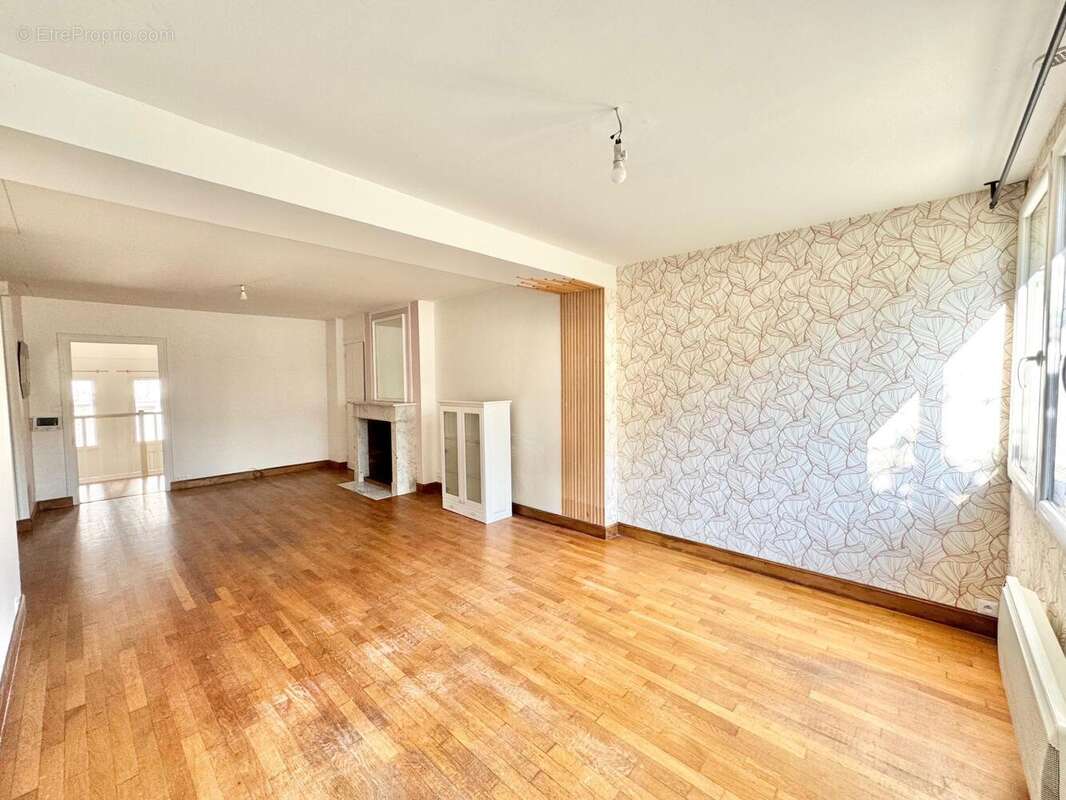 Photo 3 - Maison à ARGENTRE-DU-PLESSIS