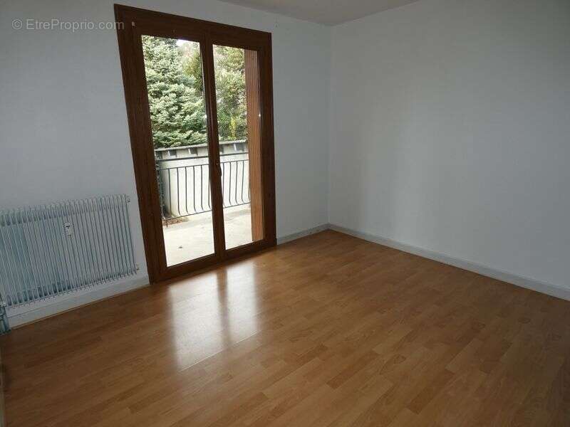 Appartement à VEYNES