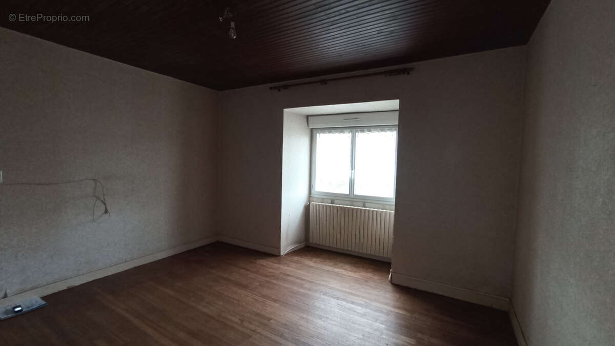 Maison à LA COQUILLE