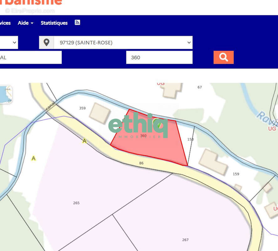 Terrain à SAINTE-ROSE