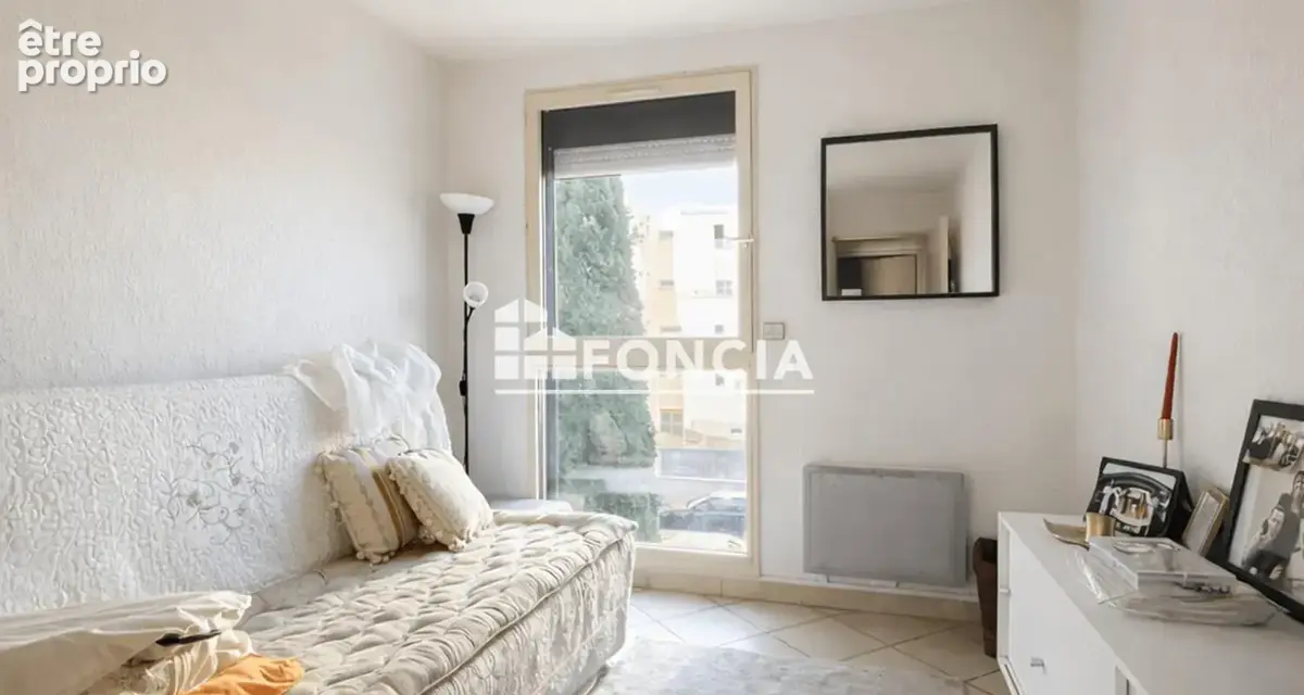 Nîmes Puech du Teil – T3 de 65 m² avec loggia et garage au 2ᵉ étage avec ascenseur - photo 5